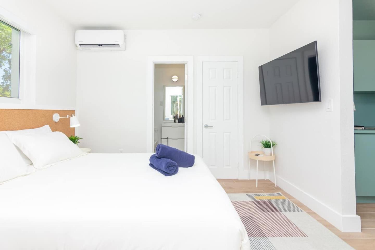 Newly Renovated Stylish Studio In El Portal #2 迈阿密 外观 照片